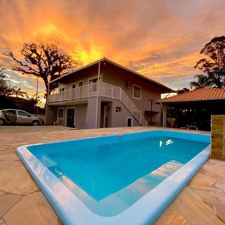 Apartamento em chácara próximo as praias com piscina e quiosque. Sao Francisco do Sul Exterior foto